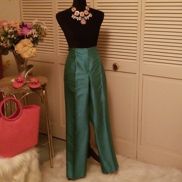 Due Per Due Silk Pant Suit - Picture 4 of 7